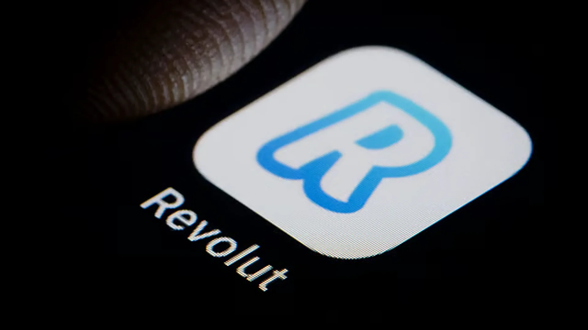 Revolut erhält UAE-Zentralbank-Lizenzen | Full Launch rückt näher | Die Geissens Real Estate | Luxus Immobilien mit Carmen und Robert Geiss – Die Geissens in Dubai